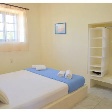 Tsakonas Plakes Apartment *